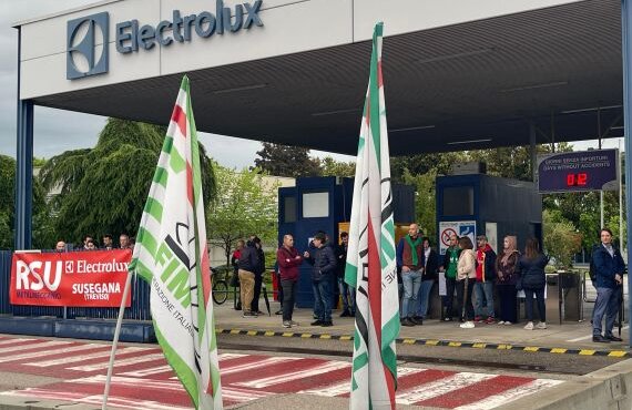 Electrolux, lunedì 15 giornata cruciale: incontro al Mimit, sciopero e presidio a Susegana